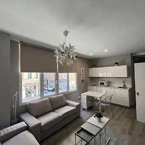 https://lovely-studio-in-hearth-of-soho-alameda-principal.hotelsinnerja.org